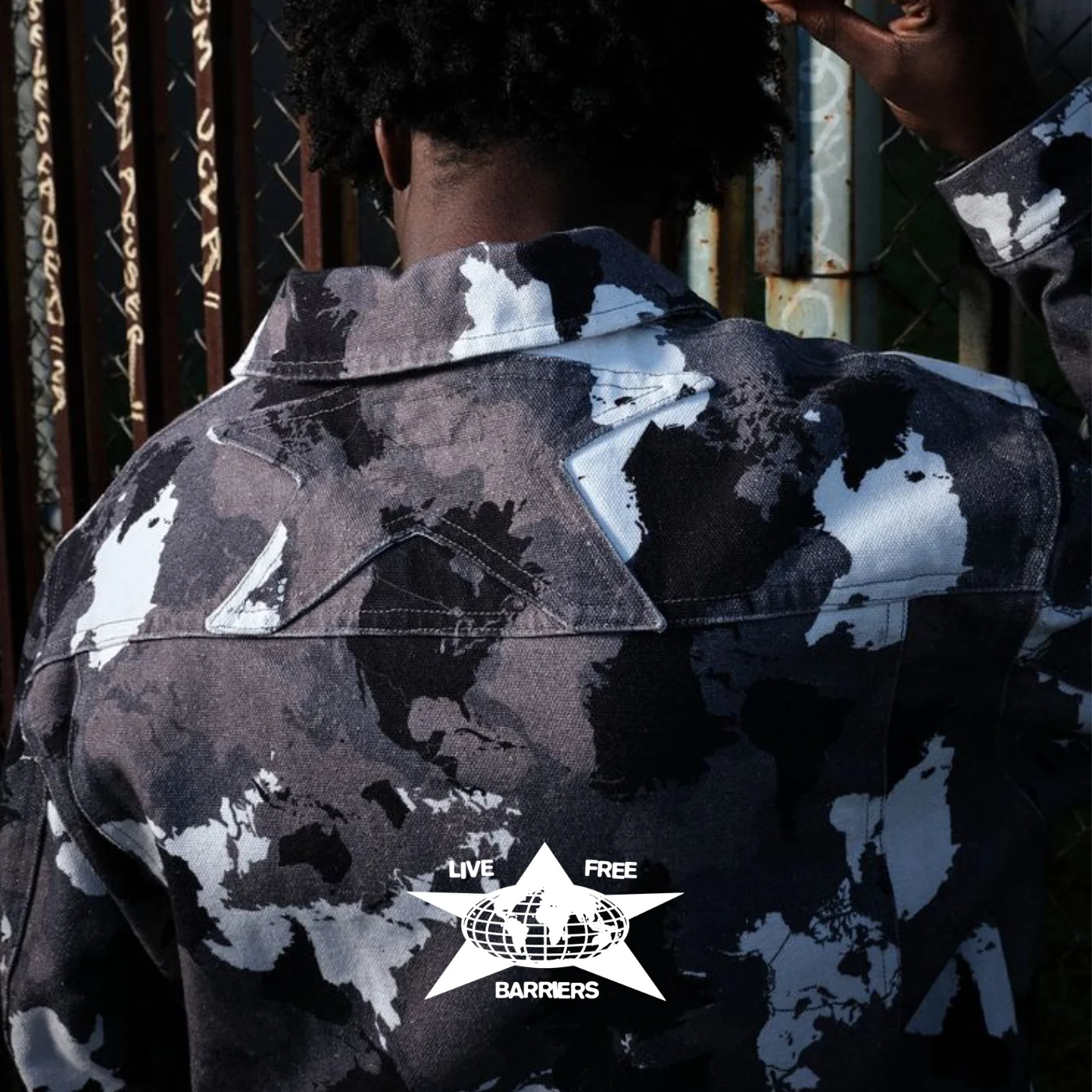 Star Camo Jacket - Image 7